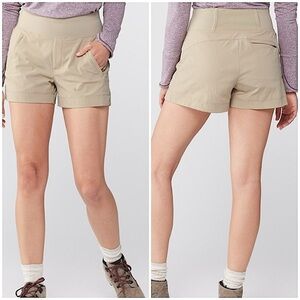 Athleta Trekkie North Shorts New NWT